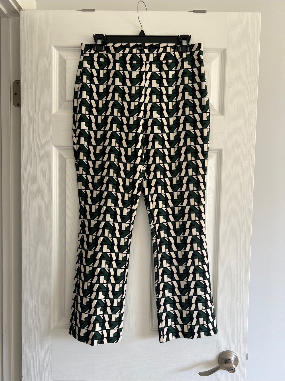 Zara Basic flares trousers size s  Leg Geometric Print black, green & Cream